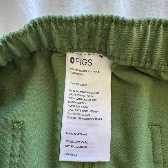 Men’s Figs Medium Scrub Pants - Fern / Green - Picture 2 of 2